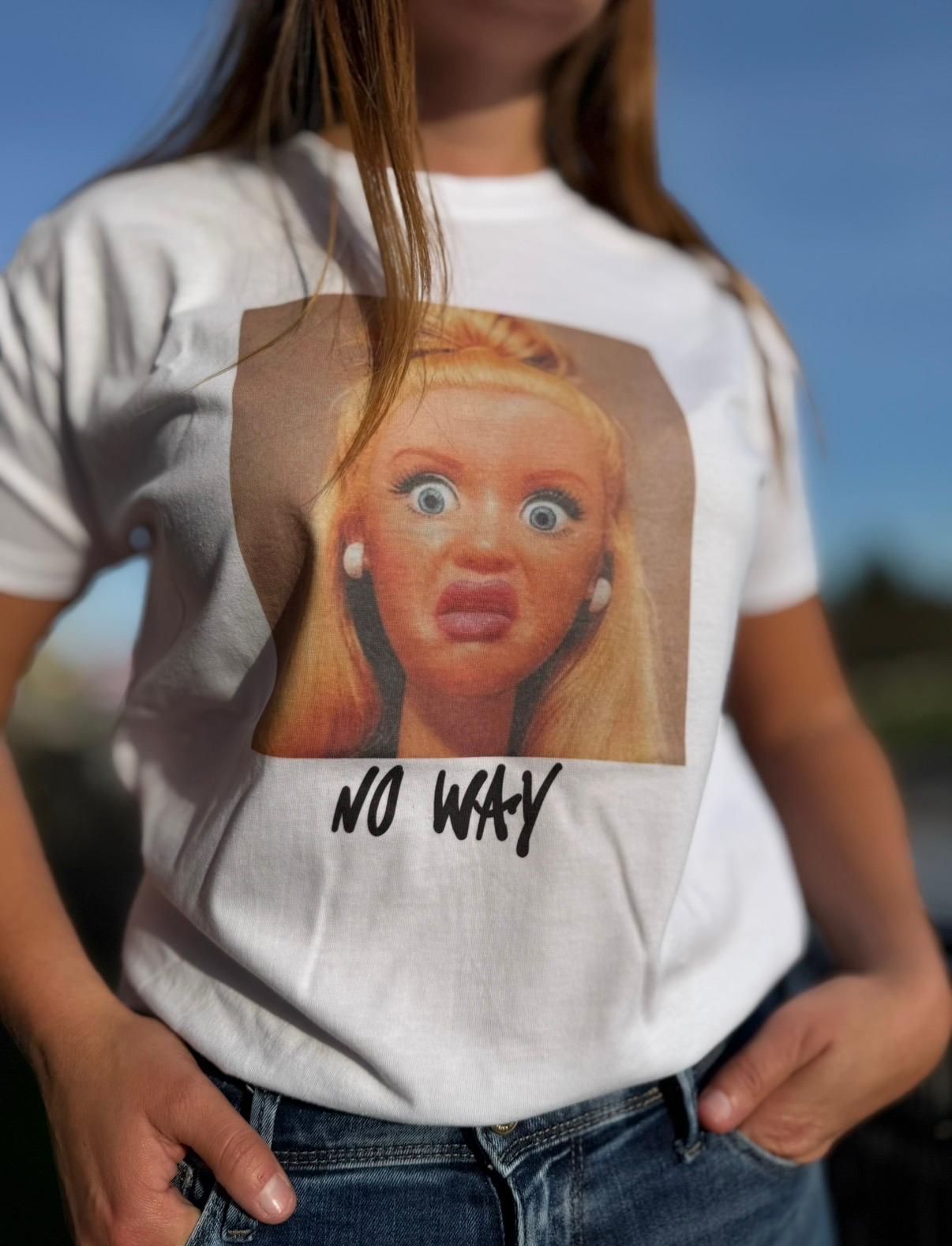 T-shirt NO WAY POUPEE